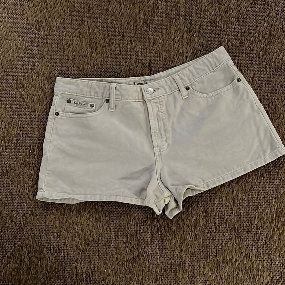 L.E.I. Life energy intelligence Jean Shorts size 11